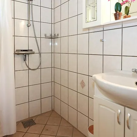 8 Person In Dom wakacyjny